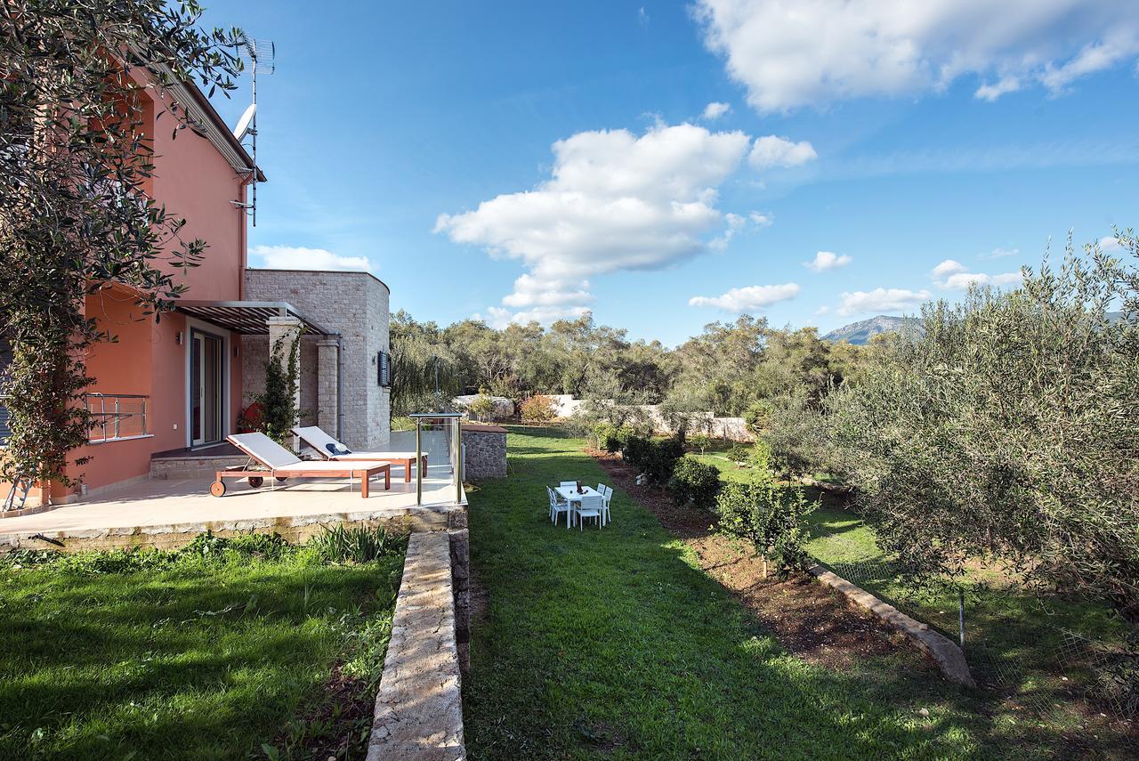Girasole Villa Limni  Esterno foto