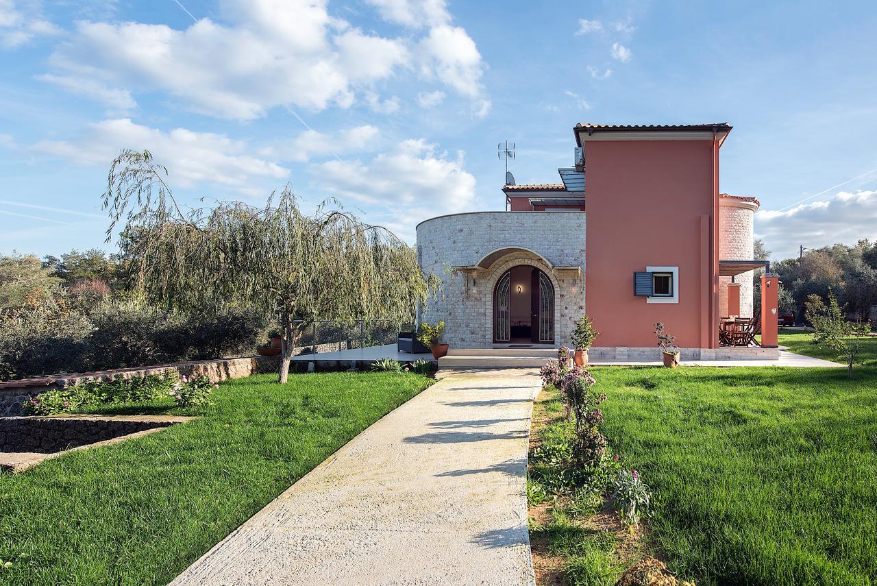 Girasole Villa Limni  Esterno foto