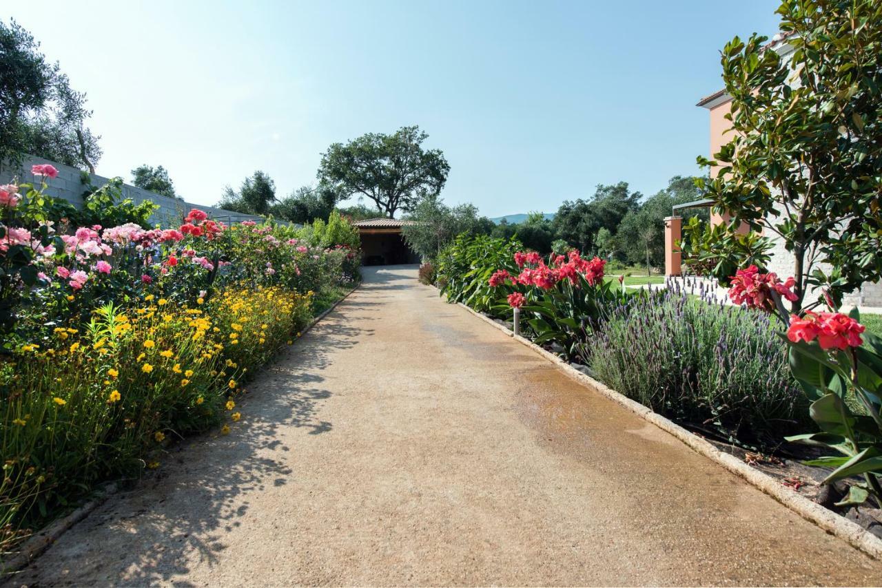 Girasole Villa Limni  Esterno foto